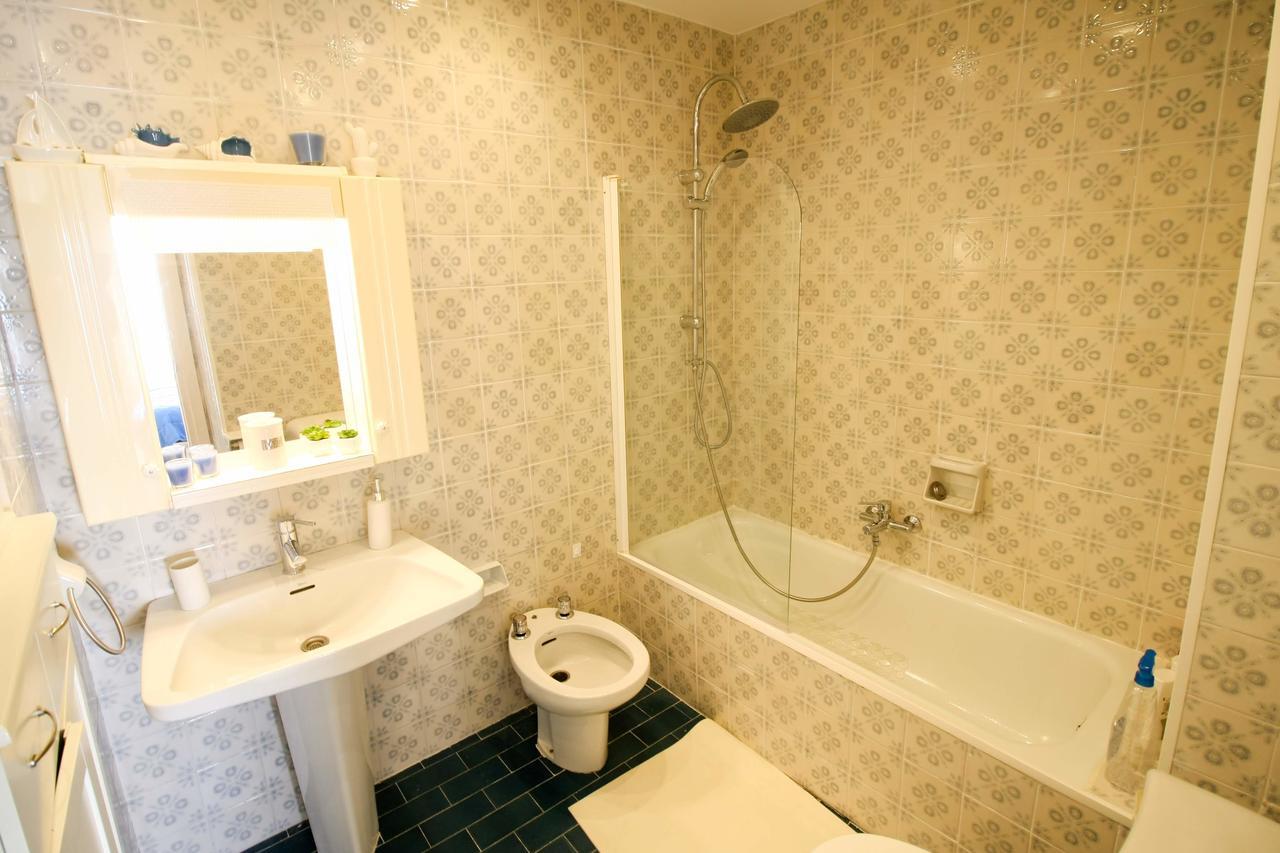 Suitur Apartamento Frente A La Playa フエンヒロラ エクステリア 写真